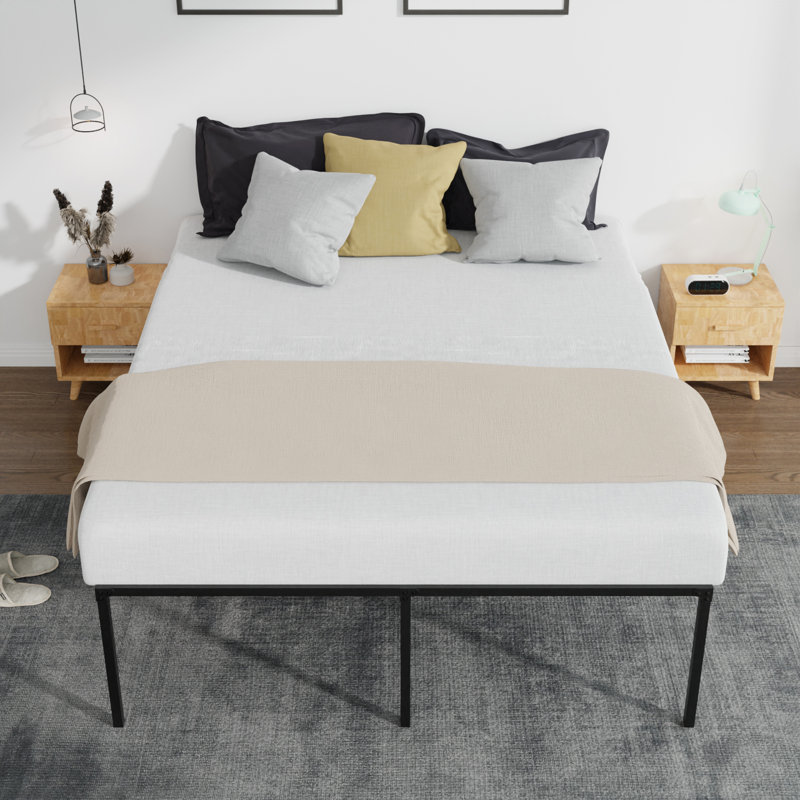 Structure de lit Base de matelas en métal Structure de lit robuste avec lattes en acier avec rangement sous le lit Assemblage facile sans sommier