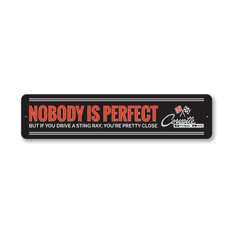 «None is Perfect» Chevy Corvette, H 6 po x l 24 po x P 0,06 po