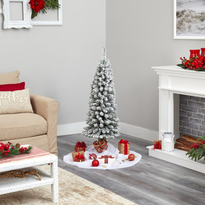 Arbre de Noël effilé en forme de pin avec DEL