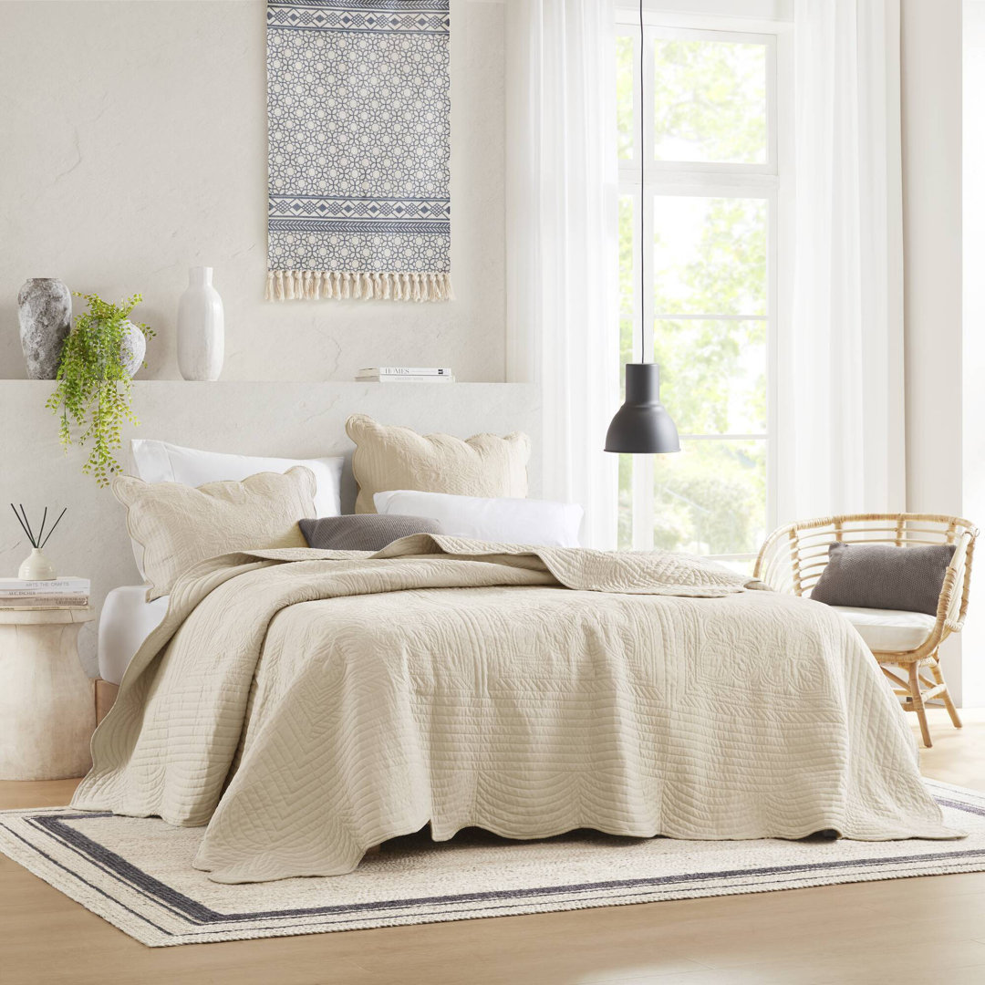 Tuscany Scalloped Edge Quilt Set Madison Park