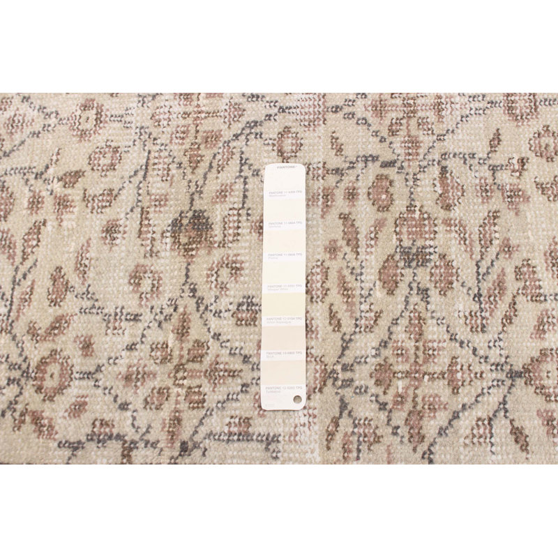 Tapis crème Trea Vintage 3 pi 8 po x 7 pi 0 po