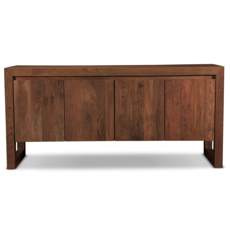 Brooks Buffet, Americano