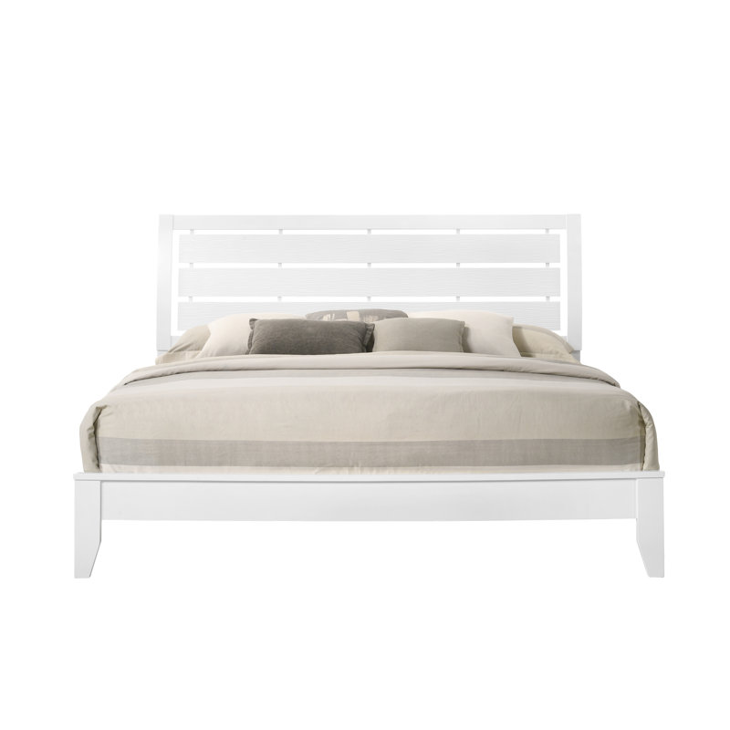 Très grand lit au fini blanc - Motif géométrique et tête de lit légèrement incurvée pour un cadre de chambre à coucher relaxant