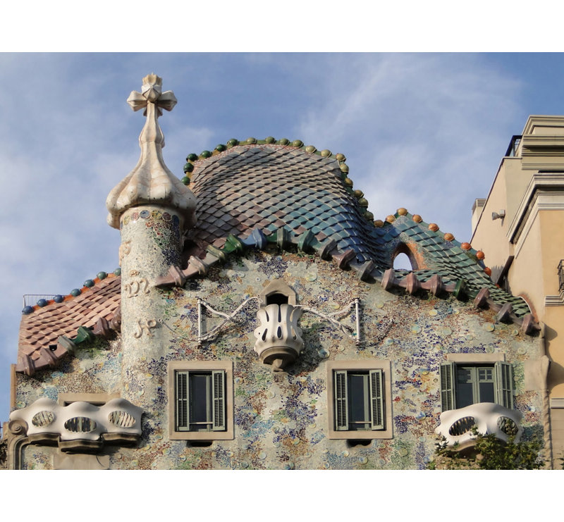 Casa Batllo, Barcelone, Espagne, H 13 po x l 18 po