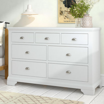 Raffin White 7 Drawer Chest