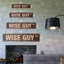 Plaque de rue Wise Guy en plastique robuste 6 po x 24 po