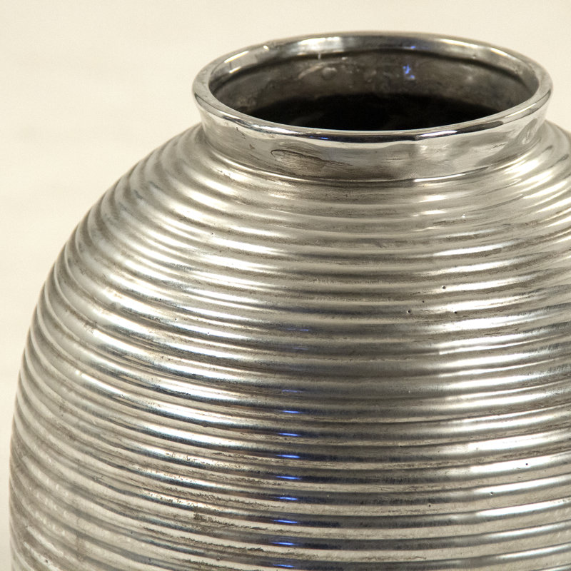Vase de table sphérique métallique Tuck, H 12,5 po x l 11 po x P 11 po