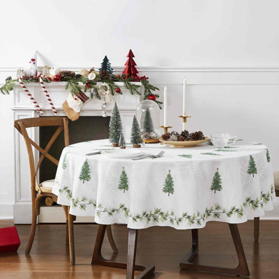 The Holiday Aisle® Kechia 70" Round Tablecloth