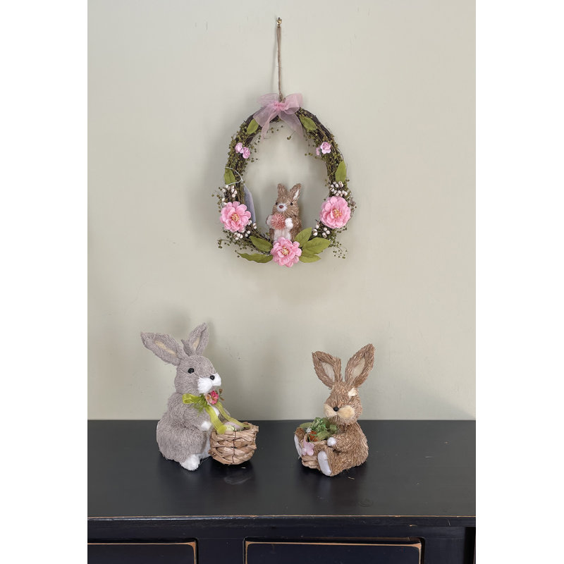 Couronne de Pâques 12 po avec lapin en sisal et fleurs