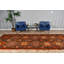 Chemin de table kilim turc tissé à la main en rouge vif avec des motifs pastel géométriques antiques parfaits pour les espaces de cuisine et de couloir offrant une ambiance rétro éclectique