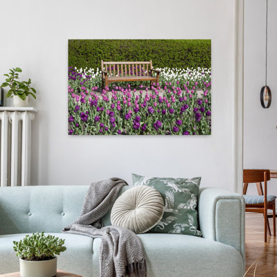 Banc vide dans un jardin de tulipes, parc Cantigny, Wheaton, Illinois, États-Unis, tulipe, art mural