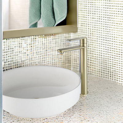 Single-Hole Bathroom Faucet