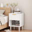 Table de chevet blanche moderne avec poignée décorative dorée - table de chevet 22,83 "avec un tiroir et une tablette ouverte, table de bout compacte pour la chambre à coucher, petit espace