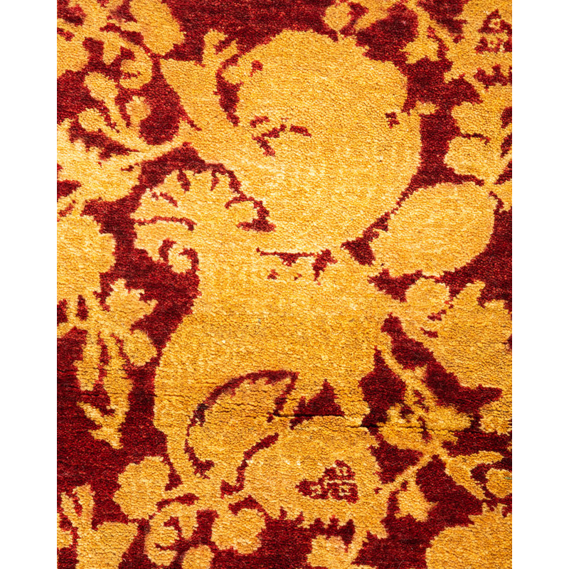 Classic One-of-a-Kind 2' 8" X 6' 1" Hand Knotted Area Rug