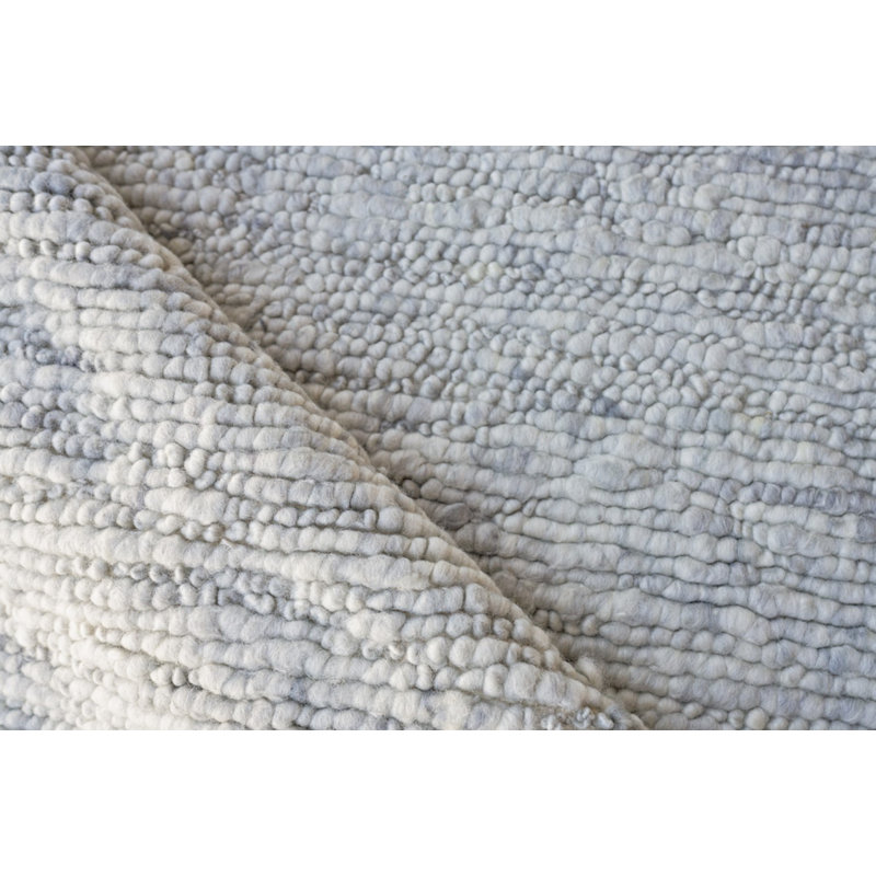Borelli Wool Area Rug in Silver, Rectangle 2' x 3'