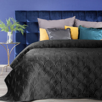 Captiva Polyester No Pattern Bedspread