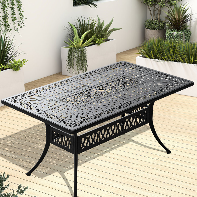 Table de patio en aluminium coulé 57,68 po x 35,36 po, structure noire, trou pour parasol, antirouille, peu encombrante, table de salle à manger pour 6 personnes - noire, forme rectangulaire, capacité de 160 lb, résistance