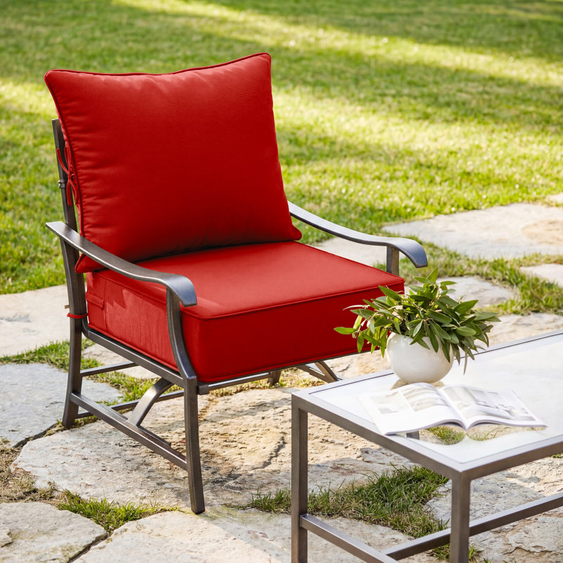 Ensemble de coussins de siège d'extérieur Wynee, 4", Rouge, L 22 po x P 22 po