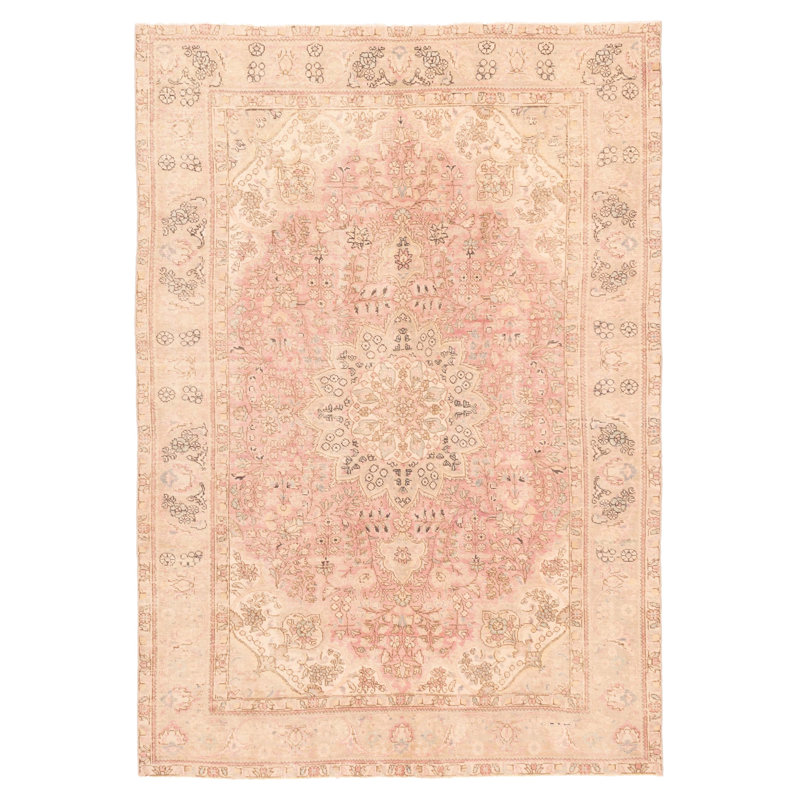 Tapis rose Antalya Vintage 6 pi 5 po x 9 pi 3 po