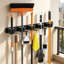 Support mural robuste en acier inoxydable pour porte-balais avec 5 supports et 4 crochets - Rangement pour garage et buanderie auto-adhésif ou à visser pour balais, vadrouilles et outils