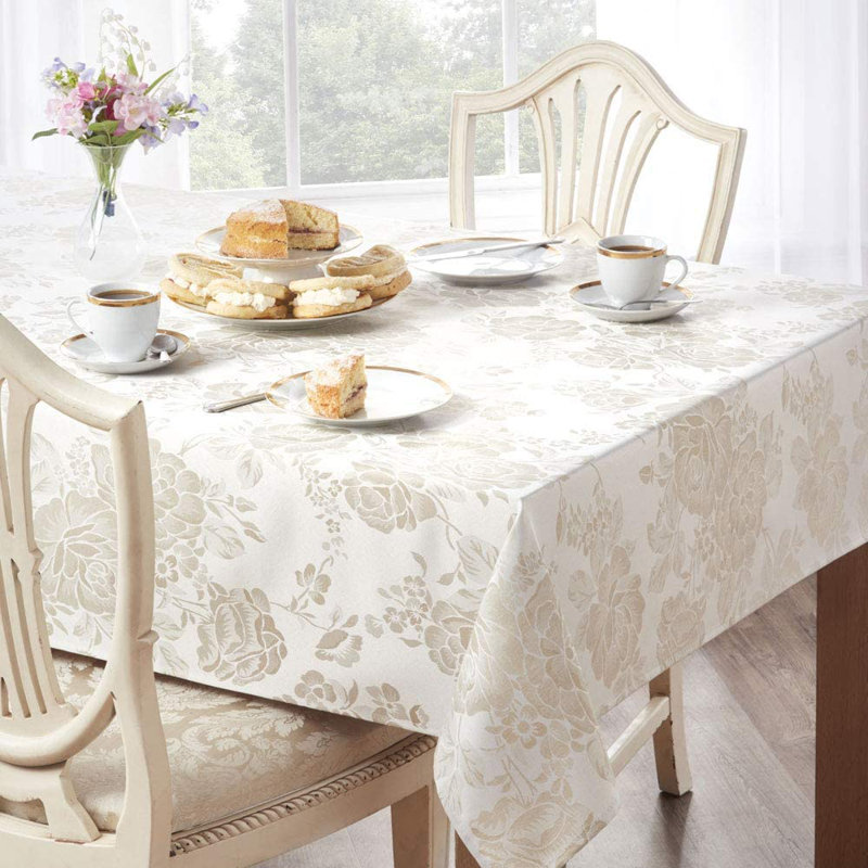 Ruckersville Floral Round Tablecloth