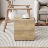 Améliorez votre espace de vie avec cette table basse carrée moderne en bois aggloméré: texture de bois lisse et légère, design élégant, 15,7 x 15,7 x 15,7 pouces