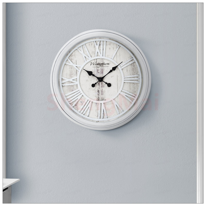 Horloge murale ronde de 20 pouces avec toile de fond rustique et mouvement à quartz sans tic-tac, parfaite pour la décoration moderne.