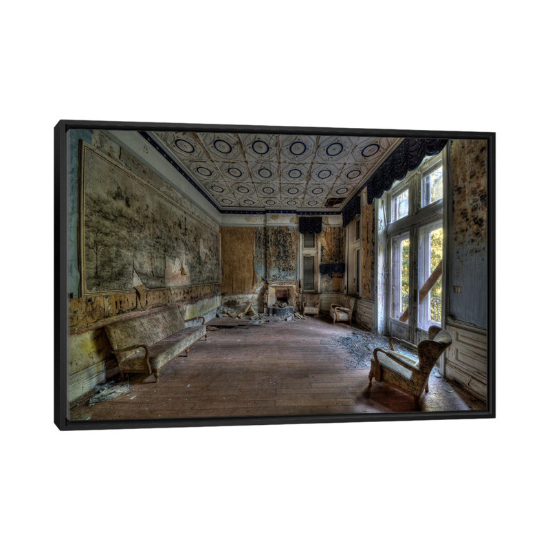 «Hotel Rouge III», reproduction de photo sur toile, H 18 po x l 26 po x P 1,5 po, Toile encadrée noire, Pas de tapis