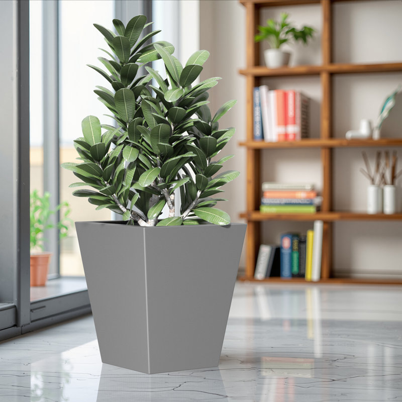 Grand pot de fleurs fuselé en métal, Gris, H 19 po x l 22 po x P 19 po