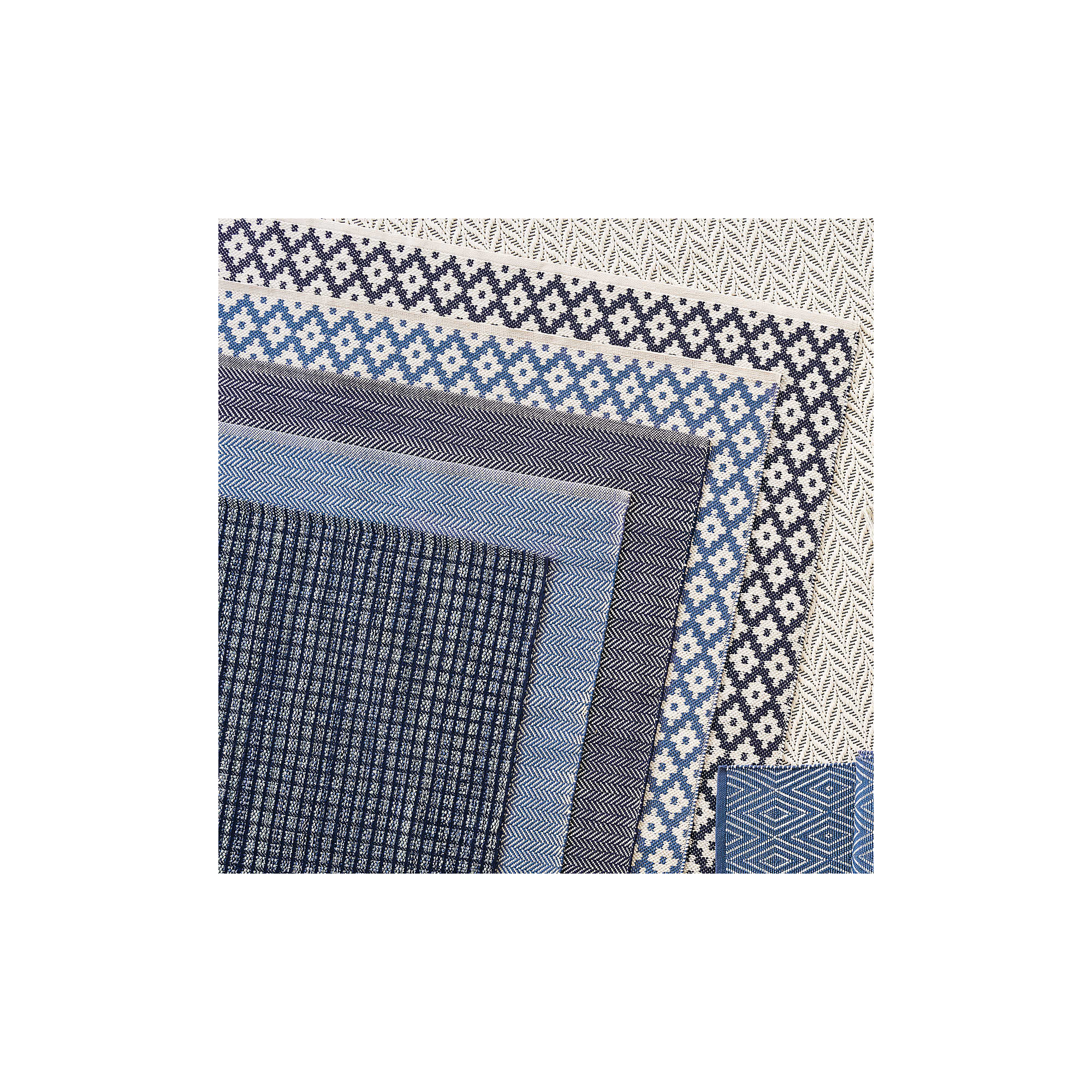Herringbone Indigo/White Handwoven Indoor/Outdoor Rug, Runner 2'6" x 12'