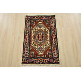 Tapis oriental en laine noué à la main 1 pi 11 po x 3 pi Serapi Serapi