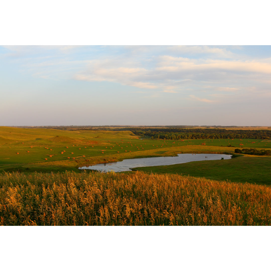 Idyllische Bauernlandschaft von Threespeedjones - Leinwanddrucke auf Leinwand