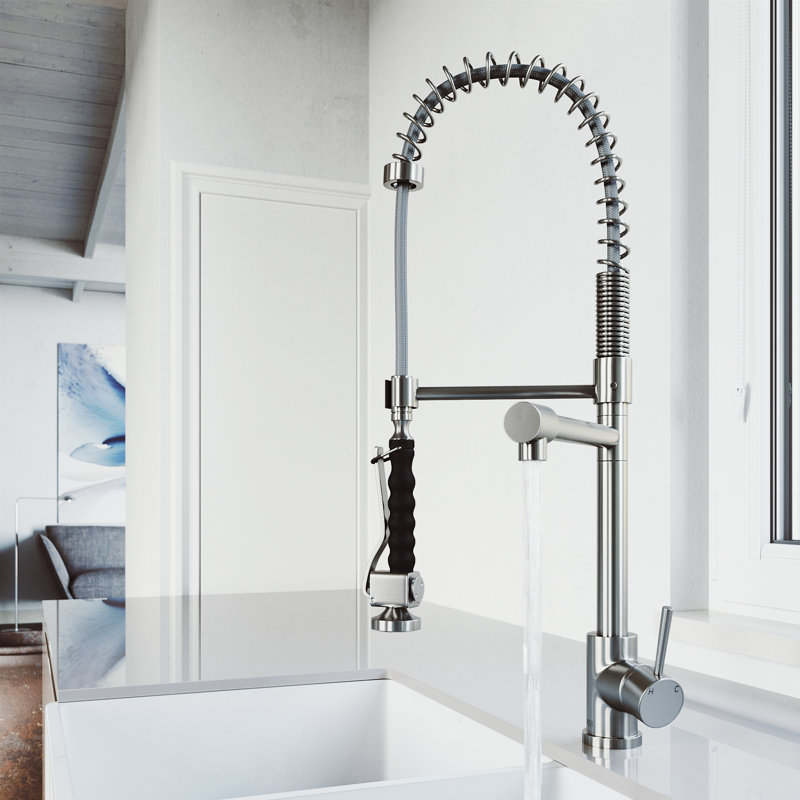 Robinet de cuisine rétractable à 1 poignée H 27 po Zurich, Chrome
