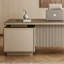 Bureau simple et luxueux-1186690205