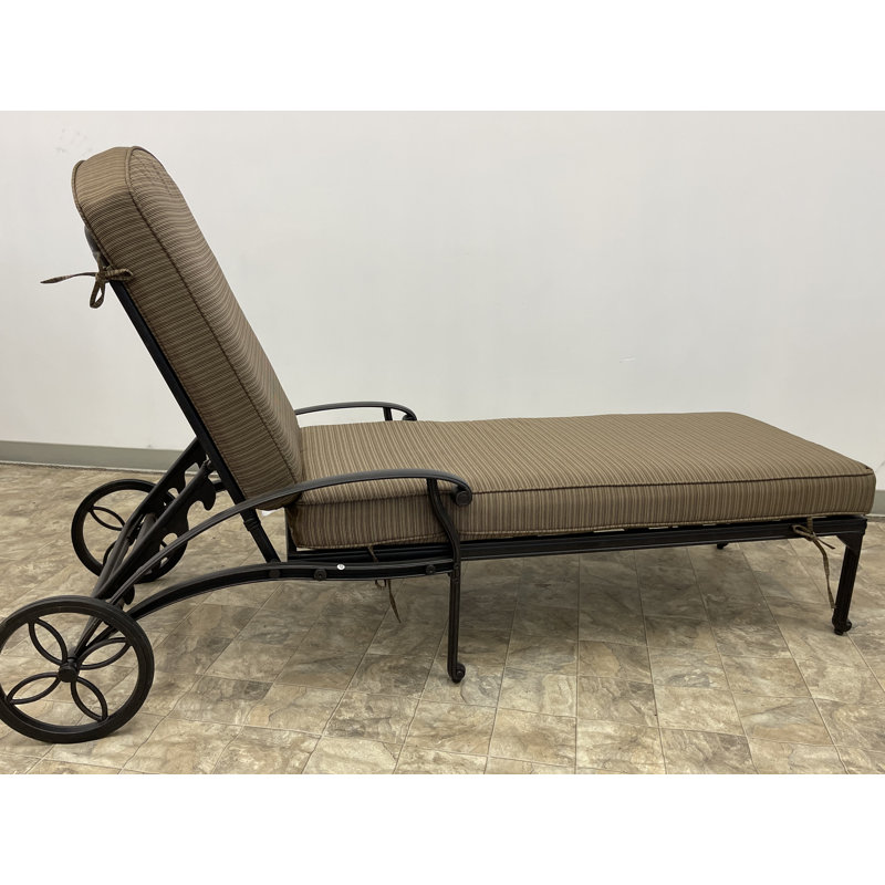 Allene Outdoor Single chaise with Cushions