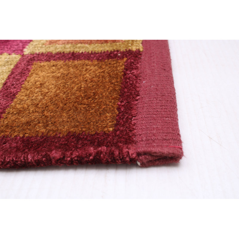 Ammanda Chenille Geometric Indoor Rug