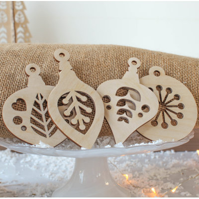7cm Wood Holiday Shaped Ornament