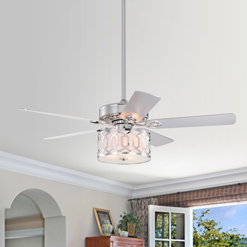 Ventilateur de plafond standard à 5 pales de 52 po avec télécommande et ensemble d’éclairage inclus Loreen
