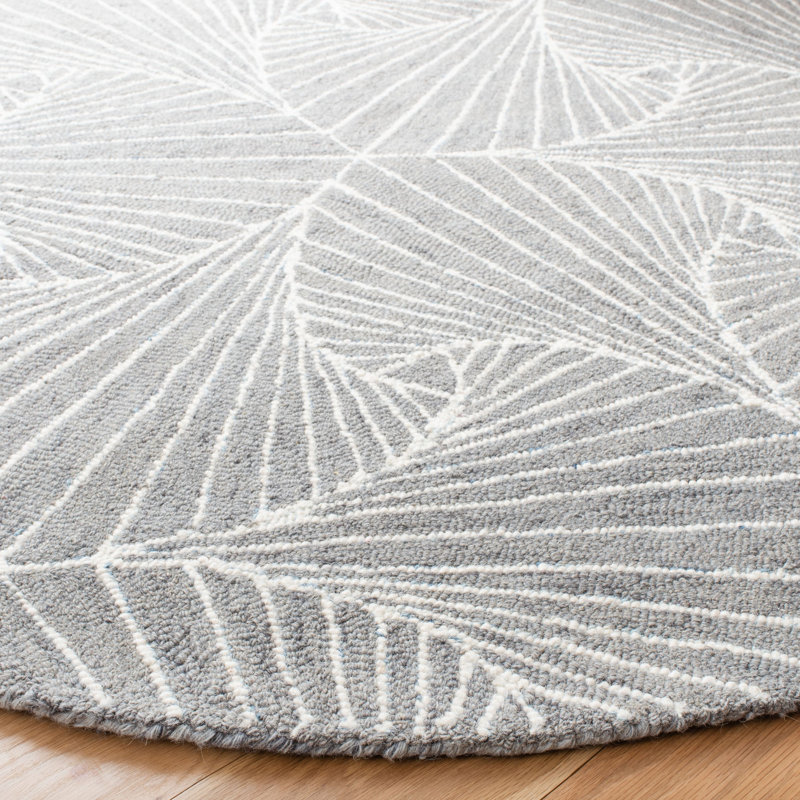 Anakin Geometric Handmade Tufted Wool and Cotton Gray/Ivory Area Rug, Round 5'