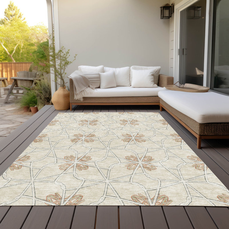 Beige Geometric Machine-Washable Indoor/Outdoor Area Rug 2'6" x 3'10"