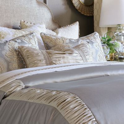 Jolene Traditional Polyester Duvet Cover
