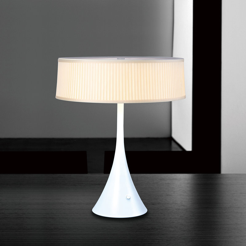 Lampe de table blanche 24,02 "Granby