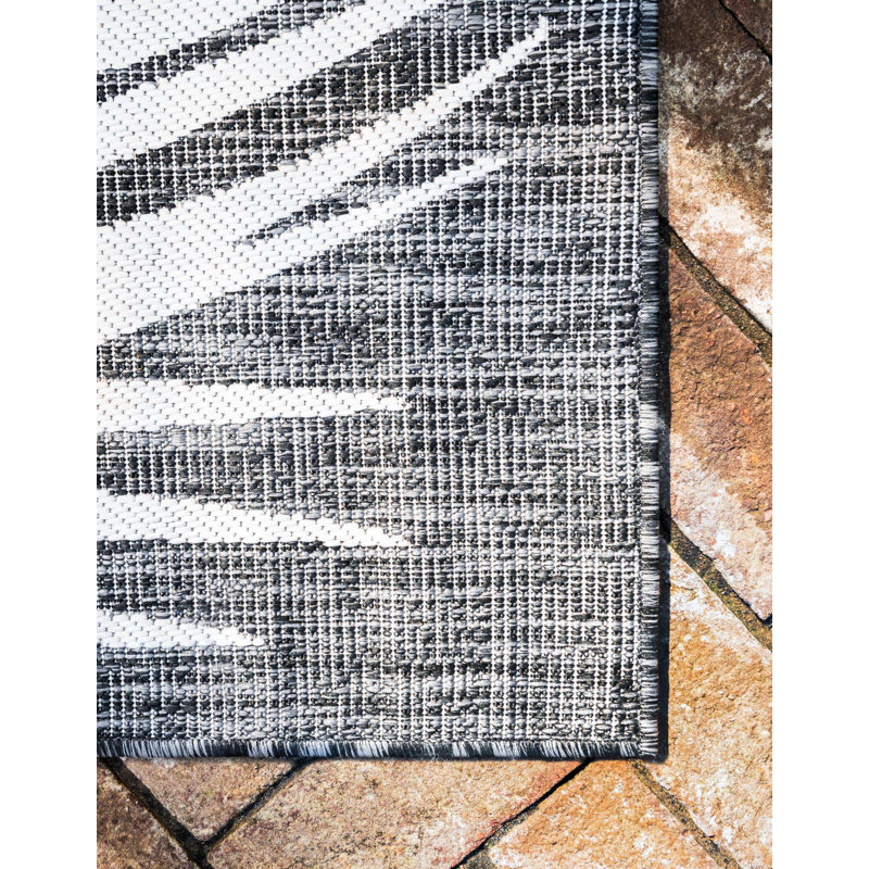 Valletta Floral Indoor / Outdoor Rug, Round 4'1"