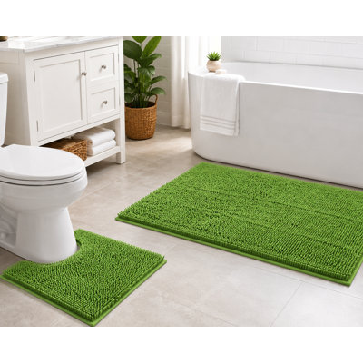 Ensemble de 2 tapis de bain extra larges en chenille douce et moelleuse verte.