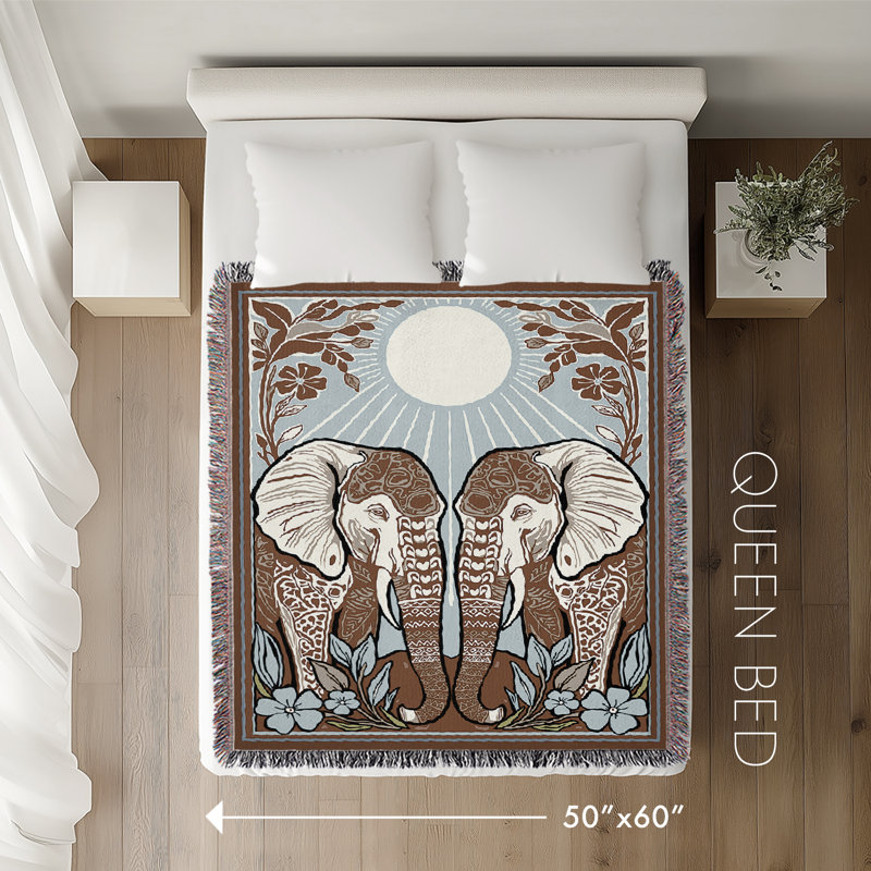 Jeté en mélange de coton Lim Elephant, Beige / bleu / blanc cassé, L 60 po x l 50 po