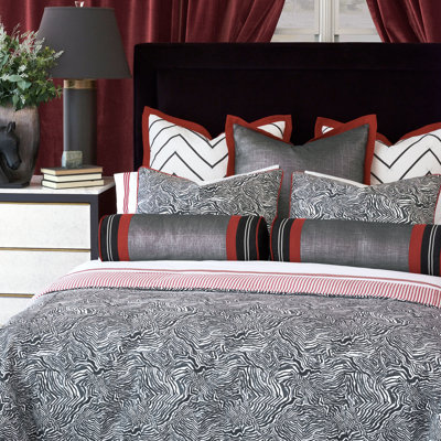Percival Modern & Contemporary Cotton Blend Baffle Box Stitch Abstract Comforter