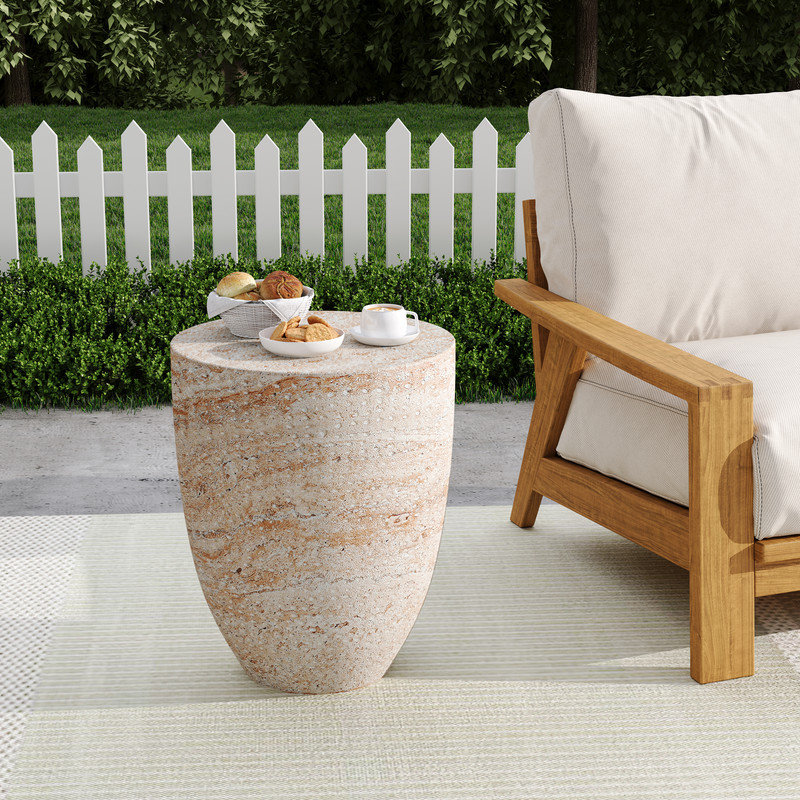 Table d'appoint en béton léger avec finition pour l'intérieur et l'extérieur