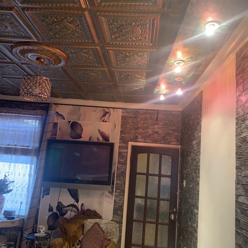Carreaux de plafond en mousse de polystyrène 20 x 20 avec panneaux décoratifs à coller pour une installation facile, bricolage et rénovation, lot / 8