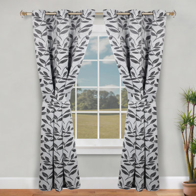  Finklea Floral Pattern Polyester Light Filtering/Room Darkening Rod Pocket Curtain Panels