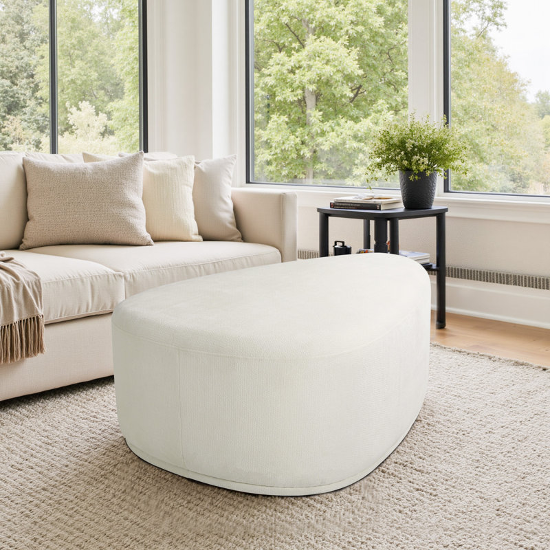 Repose-pieds triangulaire beige Caras, Beige